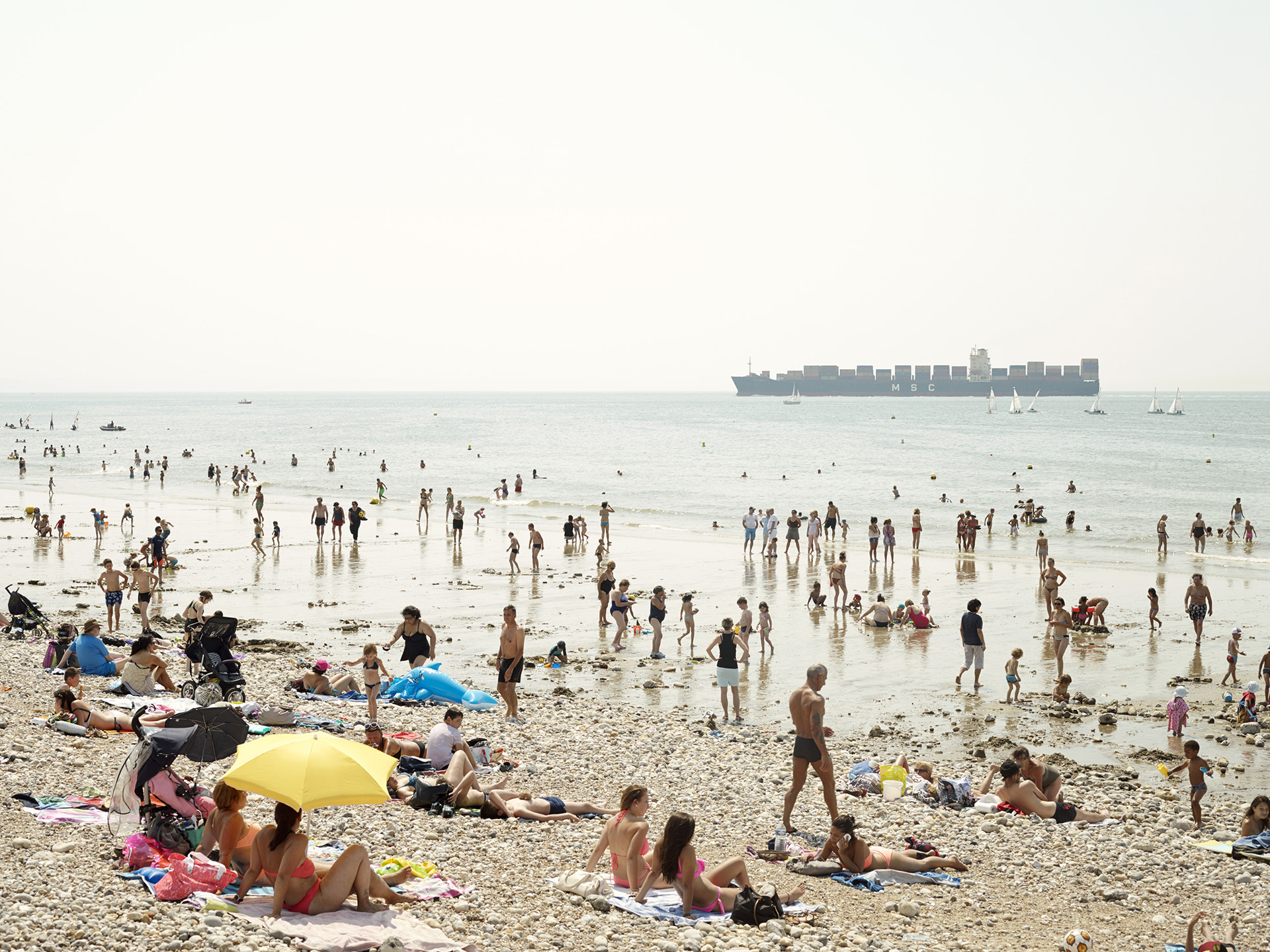 Simon Roberts, Le Havre - Seine-Maritime, de la série Normandy, 2014-2016. Courtesy de l’artiste
