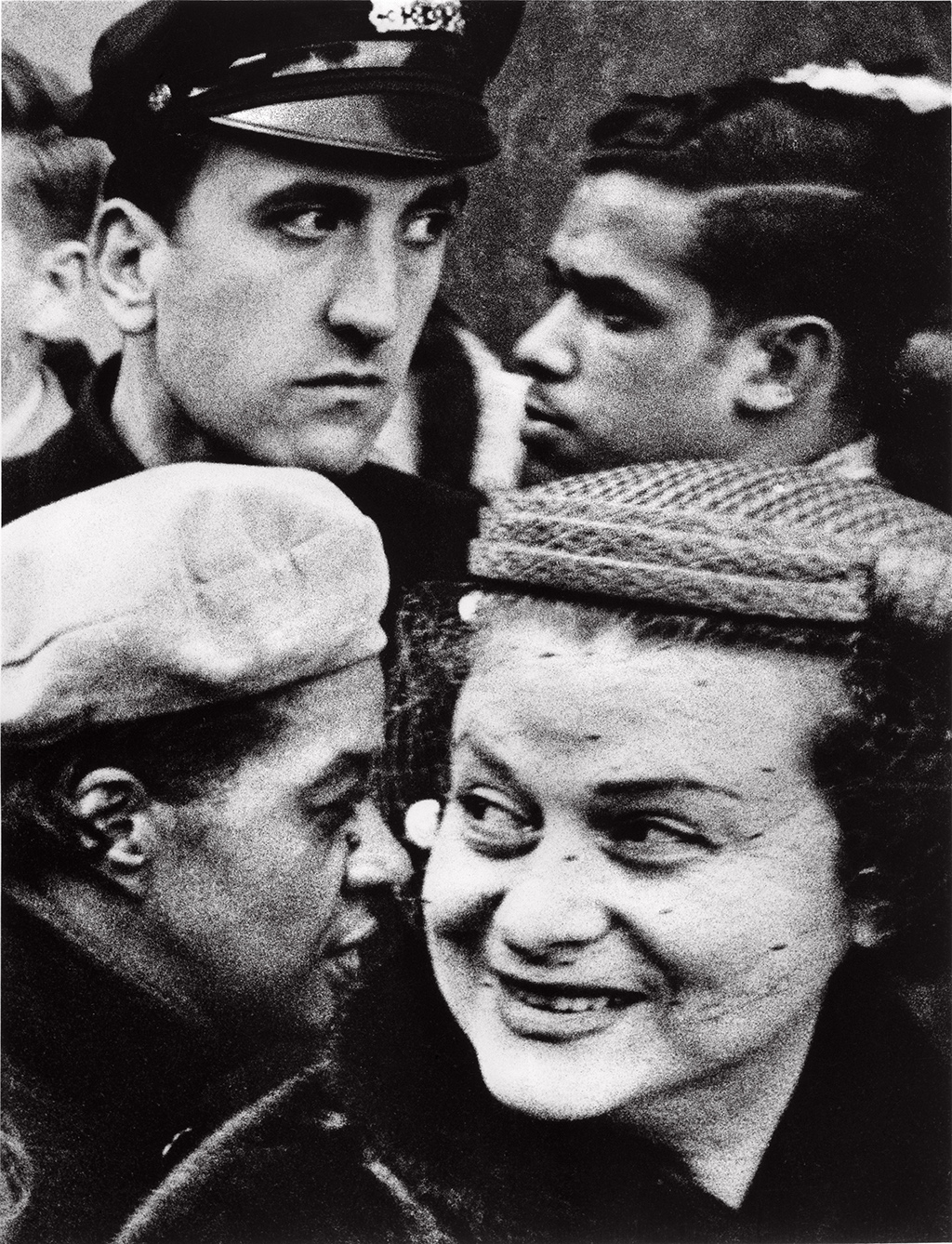 William Klein, 4 têtes, fête de Thanksgiving, Broadway & 33rd, New York, 1954
