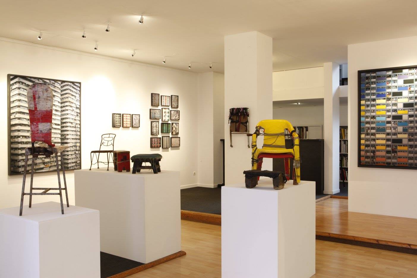 vue d'exposition hong kong de michael wolf au centre photographique rouen normandie, mars mai 2016 2