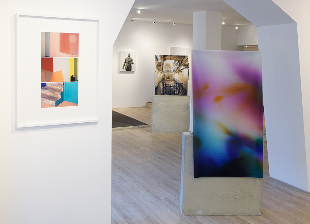 Vue d'exposition Le Ciel par dessus le toit de Maxence Rifflet au Centre photographique Rouen Normandie octobre 2019 - fevrier 2020 1