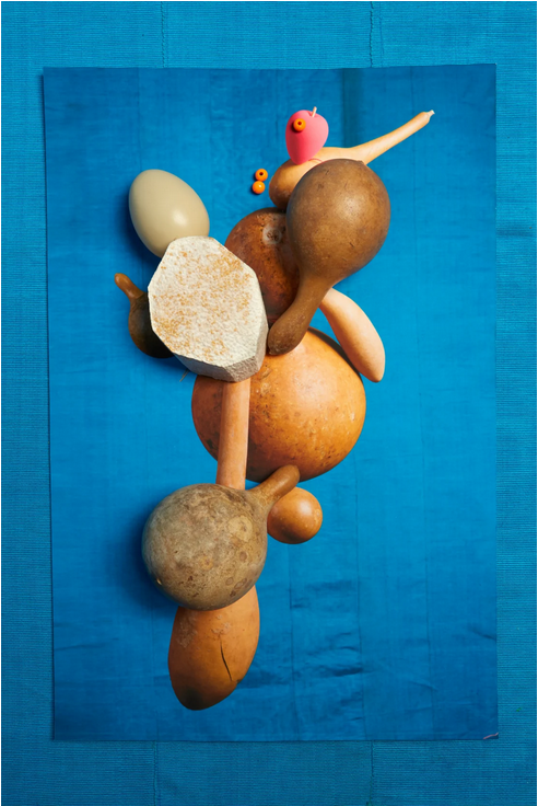 Lorenzo Vitturi, Yam, Calabashes, Aso-oke, Egg and Pink Sponge, Money Must Be Made, 2017
