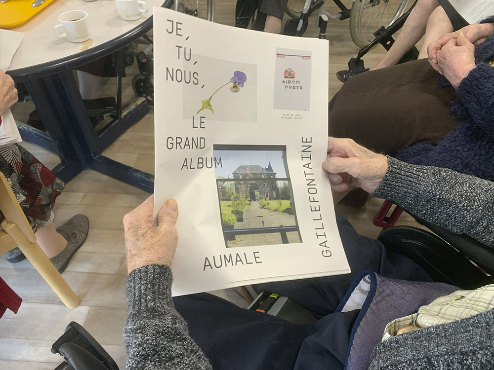 Vue d'atelier, Antoine Seiter, Valéria Monaldi, Je, tu, nous, le grand album, À l'Ehpad Résidence du Duc d’Aumale et Lefebvre-Blondel-Dubus à Gaillefontaine, avril 202111