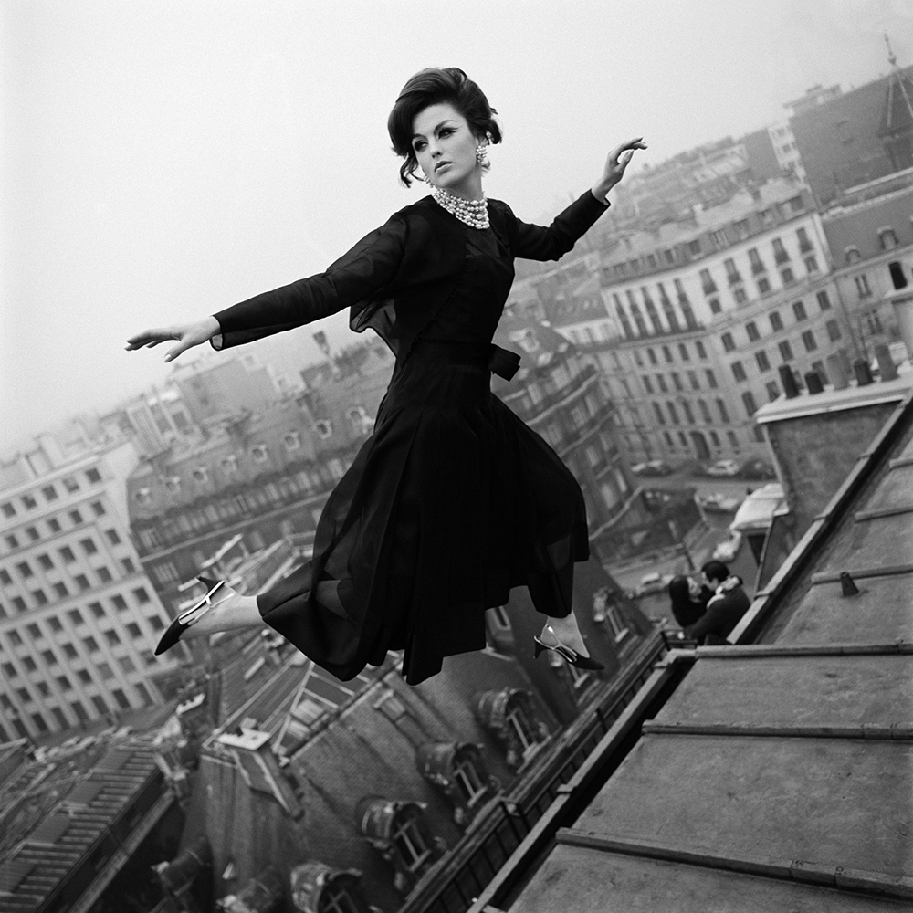 Melvin Sokolsky, Fly Dior, Dorothy McGowan in a dress from the Spring-Summer 1965 haute couture collection, Harper’s Bazaar, March 1965.