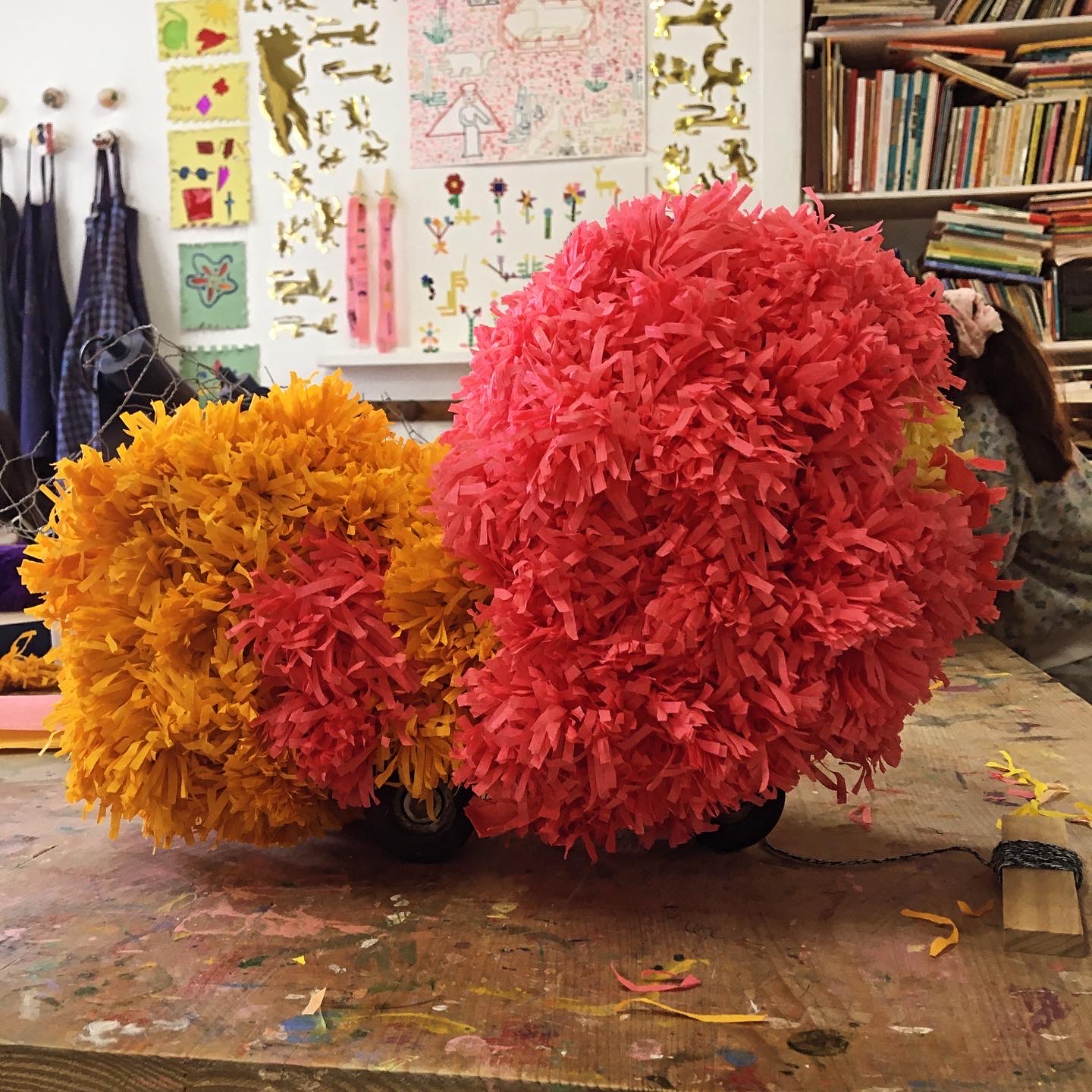 SOPHIE GRASSART, Vue d atelier ROULE CLOCHETTE, exposition La Rose est sans pourquoi 5