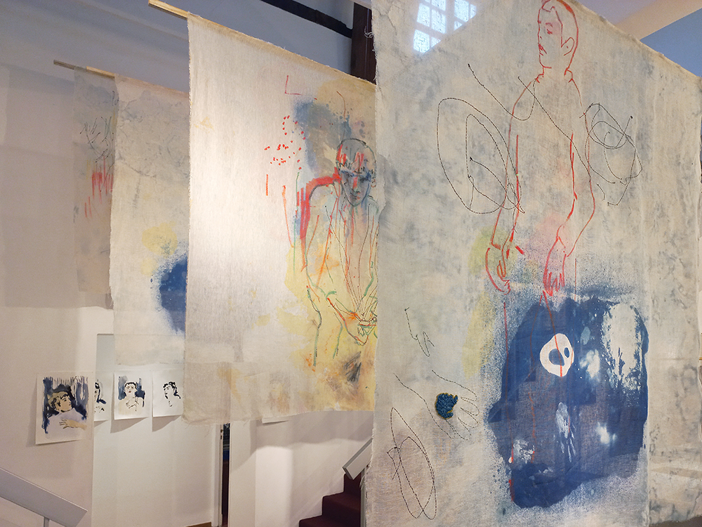 Vue d'exposition Dessiner les rêves, Marion Dutoit, Theophile Trossat au CHU de Rouen, fevrier-mai 2024, Centre photographique Rouen Normandie 1
