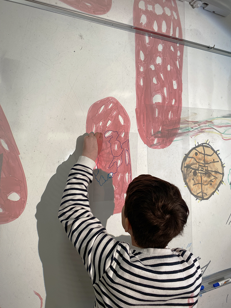 Vue d'atelier ZOOM – VOYAGE COSMIQUE avec Bevis Martin & Charlie Youle 14