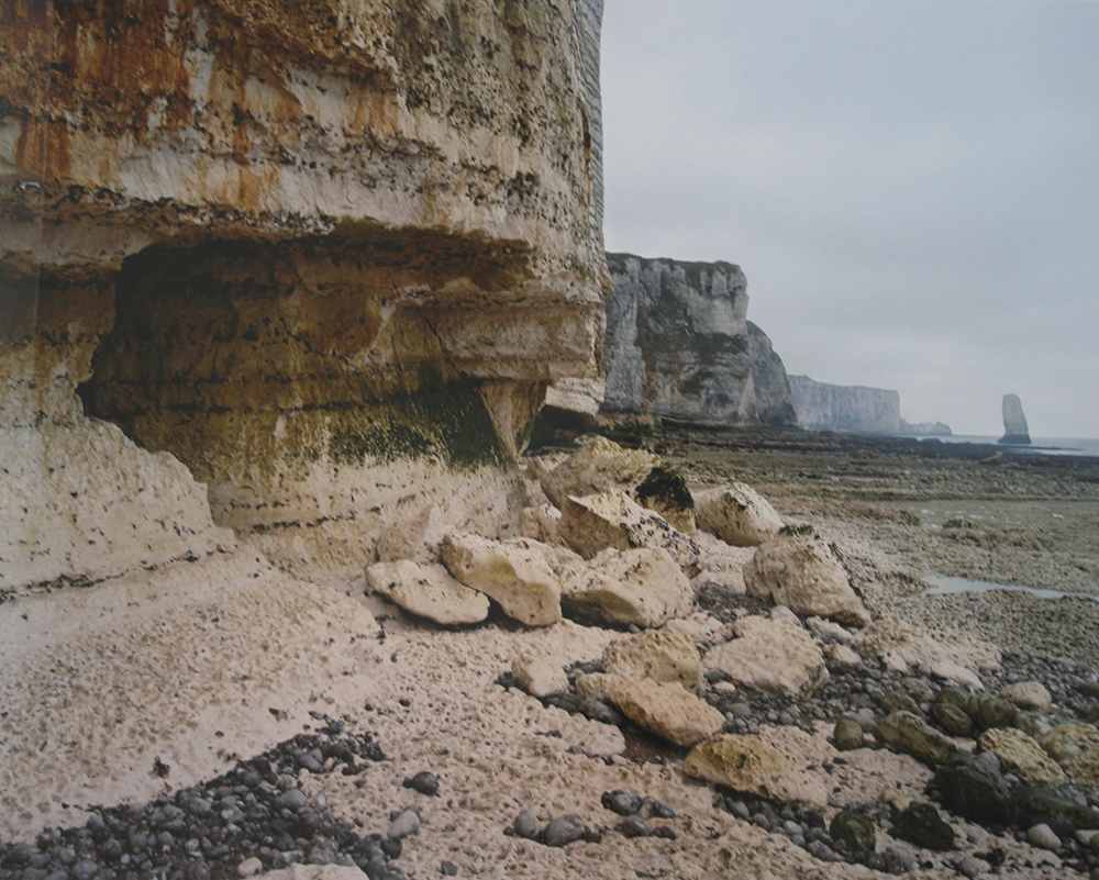 Jem Southam, Valleuse-du-curé, Bénouville, de la série The Rockfalls of Normandy, 2006