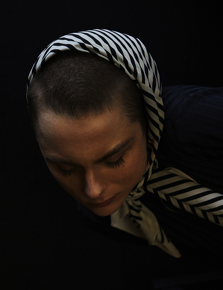 Nolwenn Brod, Hands, Warsaw 2021. Extrait du projet Time of immaturity1