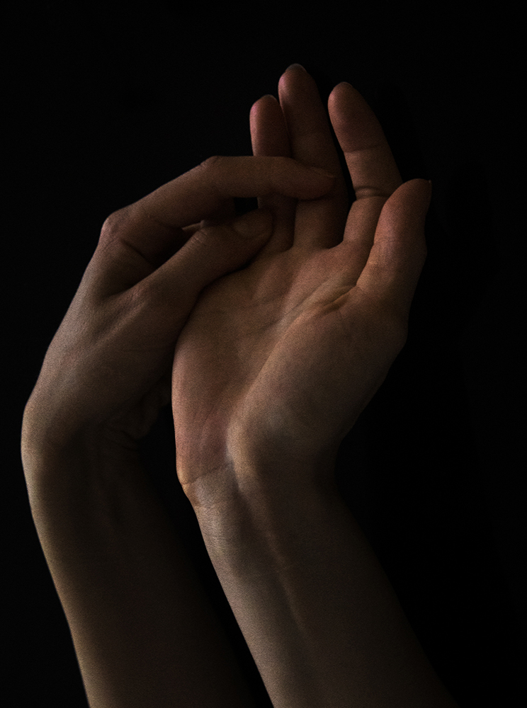 Nolwenn Brod, Hands, Warsaw 2021. Extrait du projet Time of immaturity5